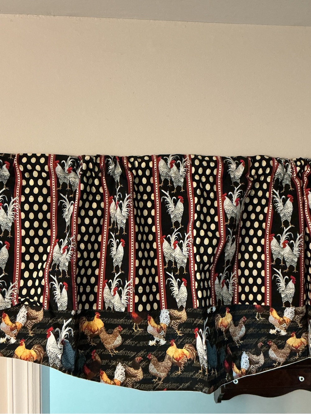 Rooster Print Kitchen Valance in Black and Red